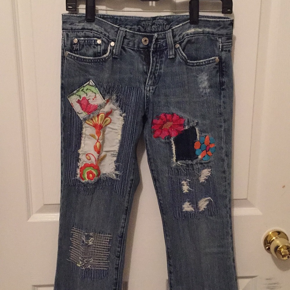 NWOT NEW MISS ME Patch Embroidery Jeans